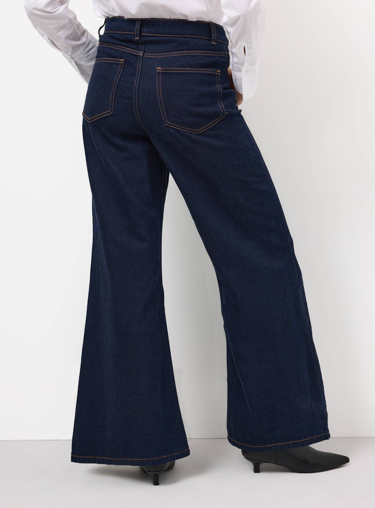 Dark Denim Cotton Blend High Rise Palazzo Flared Jeans 8L - Image 4